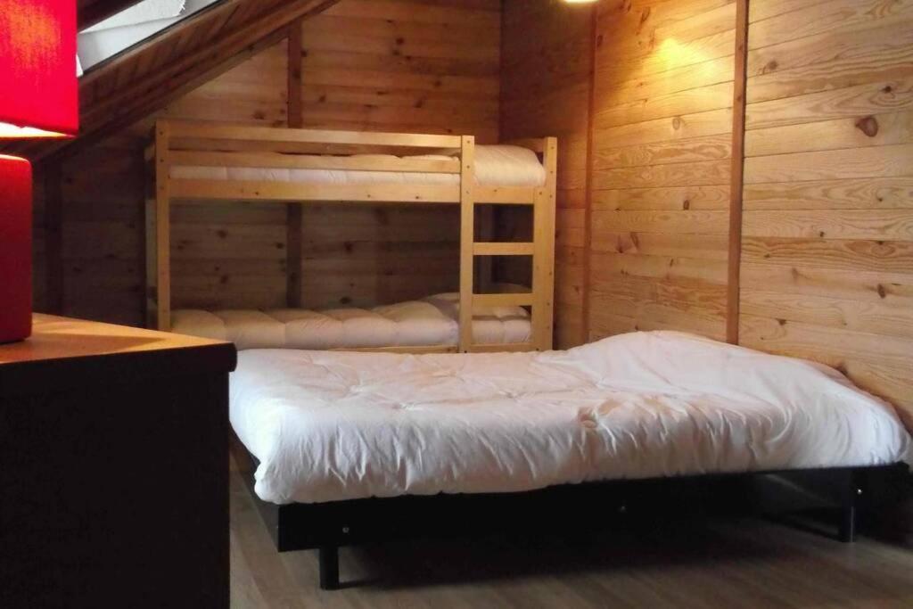 Chalet En Pleine Nature Pour 12 Personnes Besse-et-Saint-Anastaise Eksteriør bilde